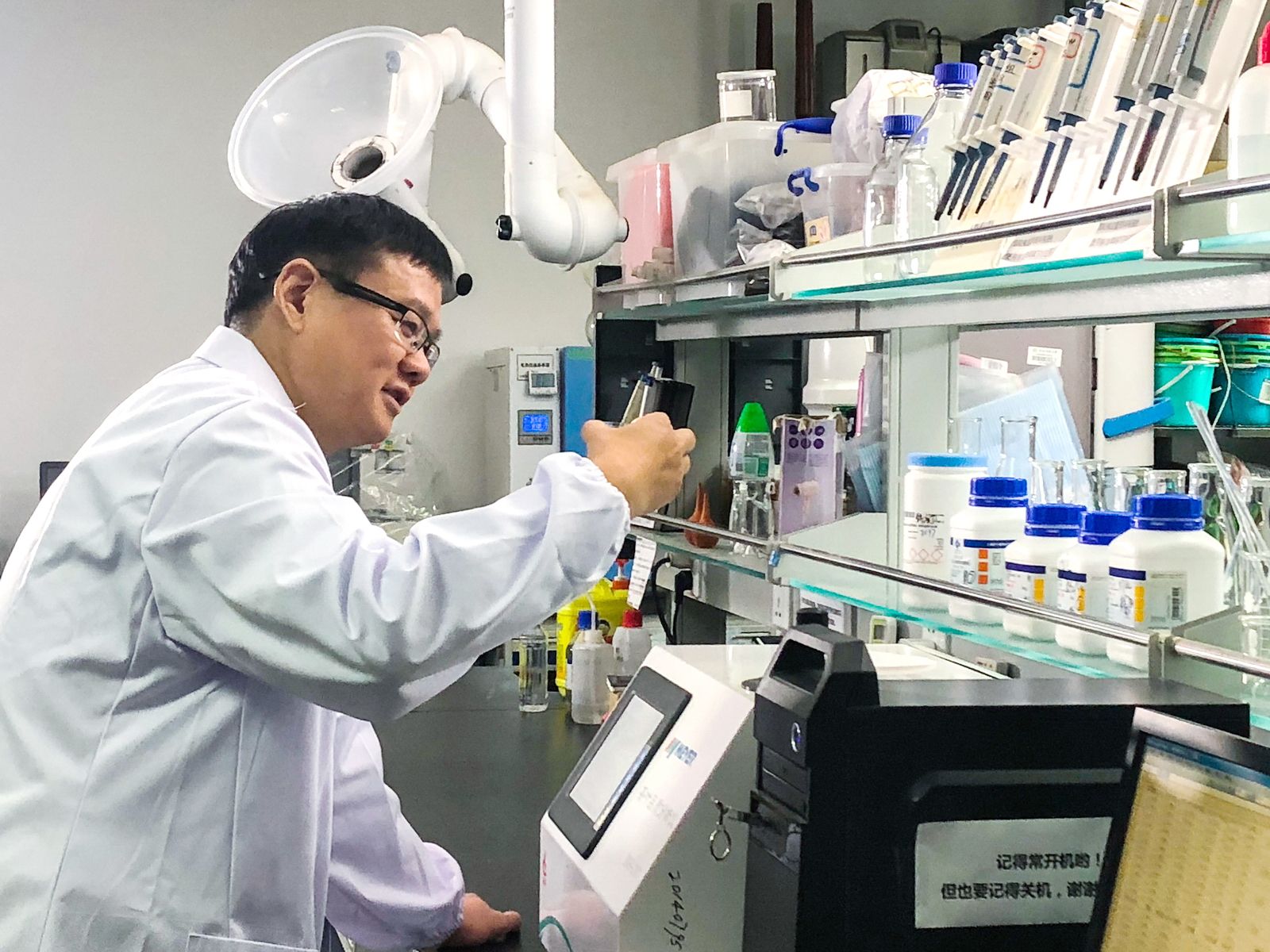 科学家故事：矢志不渝研茶学，一片茗心系茶农